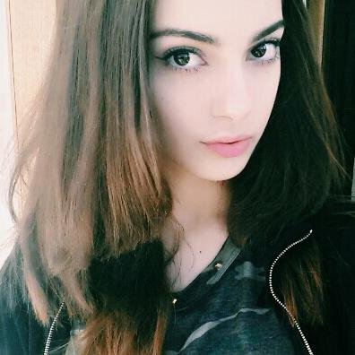 Yasmine. 17. I'd like to thank not only God but also Jesus for Dylan O'briens existence bye x