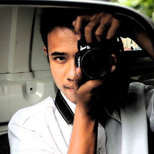 Pria Petualang Cinta, Tukang Coret2 dan Tukang Jepret