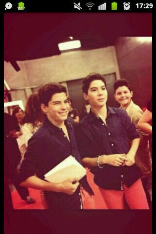 barnagemelier's profile picture. insta: @albavng  ask: @albagemelier     amo a mis gemelos!!