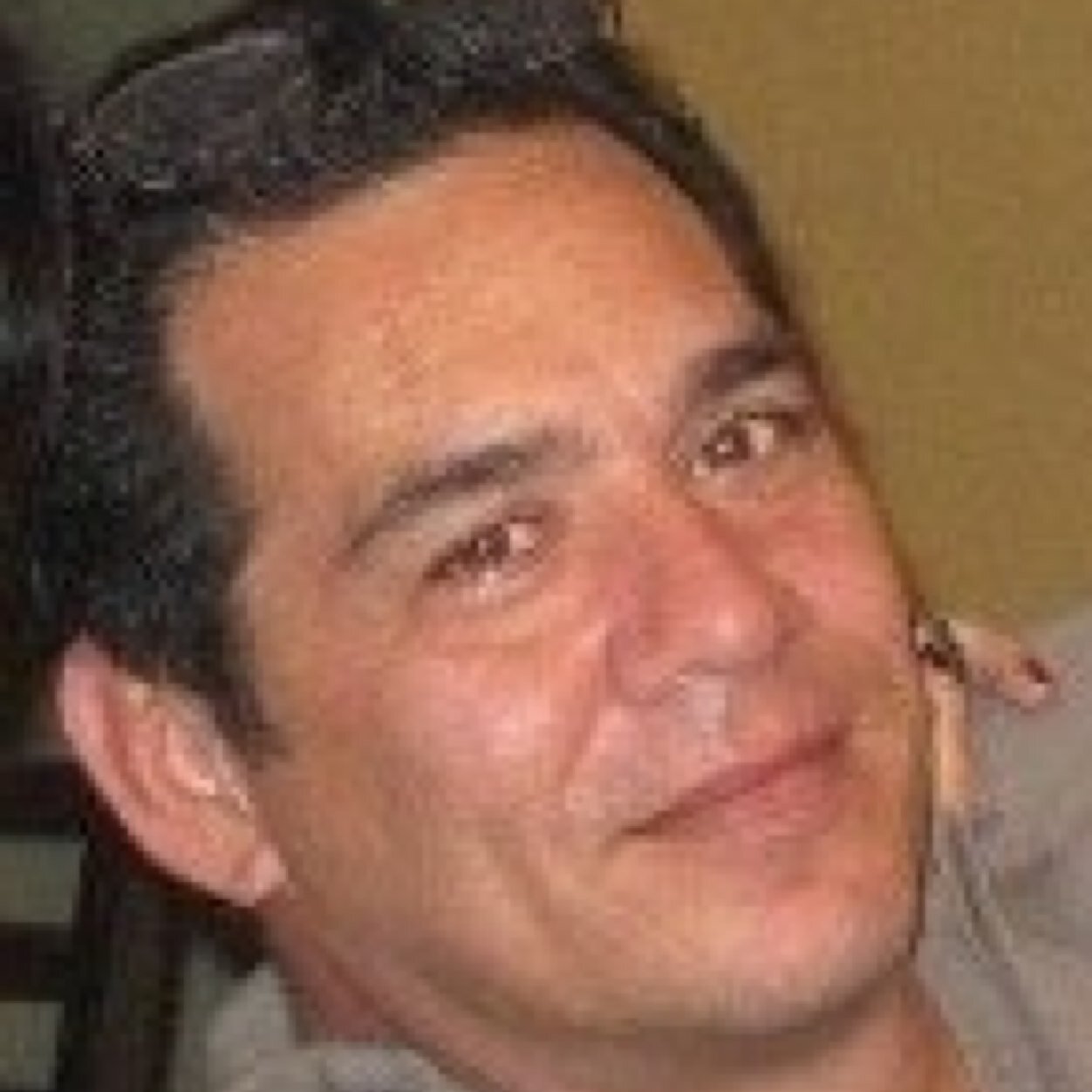 hiram1957's profile picture. Se resuelve cuando se queme todo el bosque y todo vuelve a regenerarse esa es la unica manera que se resuelve Puerto Rico