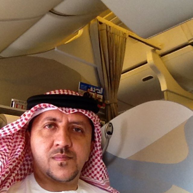 وكلت في رزقي على الله خـالقي ... وأيقنـت أن الله لا شك رازقي وما يك من رزقي فليـس يفوتني ... ولو كان في قاع البحار العوامق