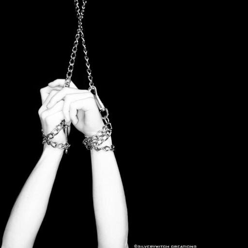 OmgFetishGirls's profile picture. Hi, I'm an 18 y/o Spanish girl. I just tweet hot Fetish pics! | 18+ ONLY |