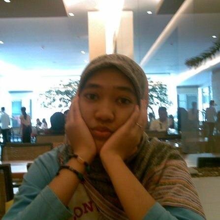 UwiBaow's profile picture. I work for animals and a cat-lady