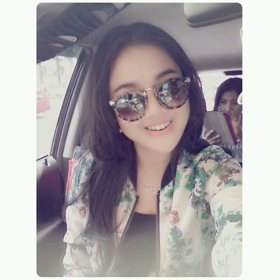 bungaremenda's profile picture. Allah SWT is my Lord , Islam is my life , Qur'an is my guide , Prophet muhammad || I 'm a civil  engeneer |