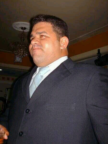 Lcdo. Administración de Empresa. 
Comerciante. 
Director Deportivo Atlético Caripe ⚽    
100% Venezolano