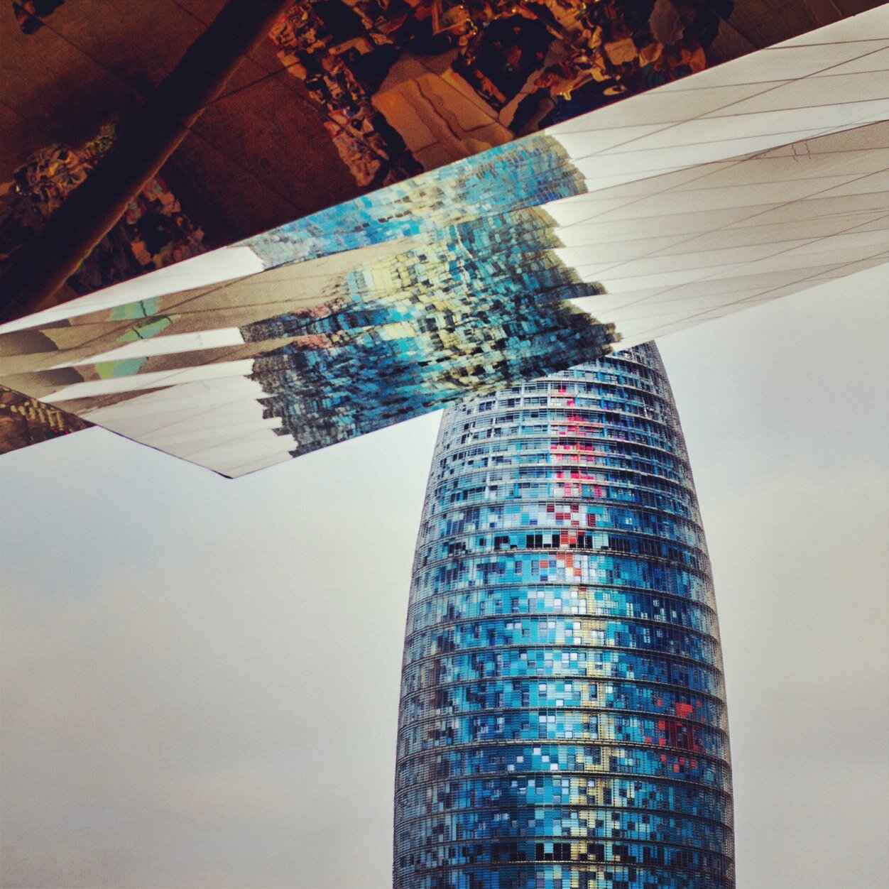 bcn_ciutat's profile picture. Fotografies de Barcelona, monuments, moments i racons amagats de la ciutat. #bcnciutat
També ens pots trobar a Instagram i Facebook.