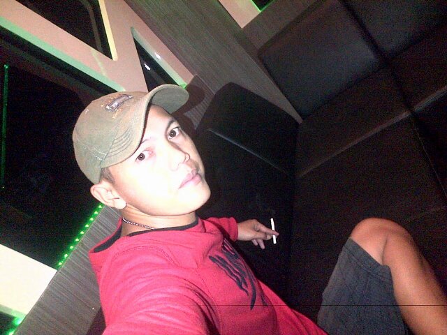 pria muda sukses