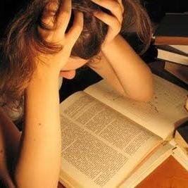 ¿Te va mal el curso? ¿Necesitas nota en la PAU? No desesperes más. Aqui te ofrecemos la mejor solución.