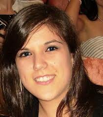 Estudiante ITQ 22 años, Me encanta el fútbol, y salir con mis amigas. :D