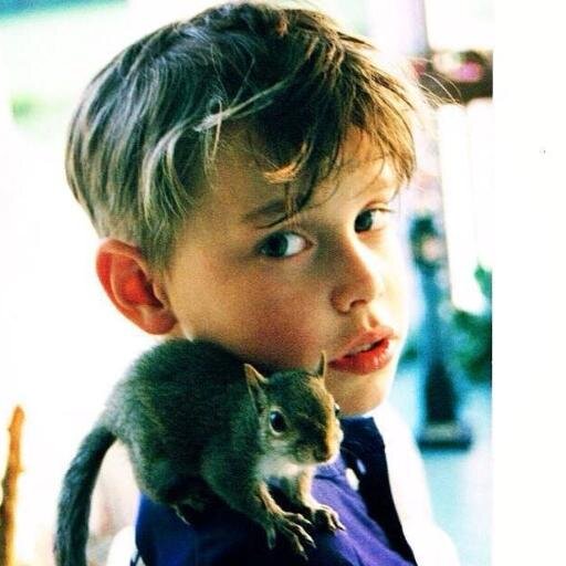 Me is Oscar! Me papa is @rumple_fan and me mama is @ladyytinkerbell ! Me sister is @TheNoraGold ! D is fow Daniel!
(OUaTRP || SingleSL FC: Chord Overstreet)