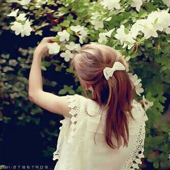 واحد ، ثنيين ، ثلآثه ، اربعهه والهلآل مآاروعه *~♥