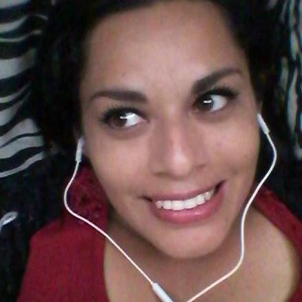 Raisa2607's profile picture. No son nuestras debilidades lo que nos muestra lo que somos, sino nuestras decisiones !!