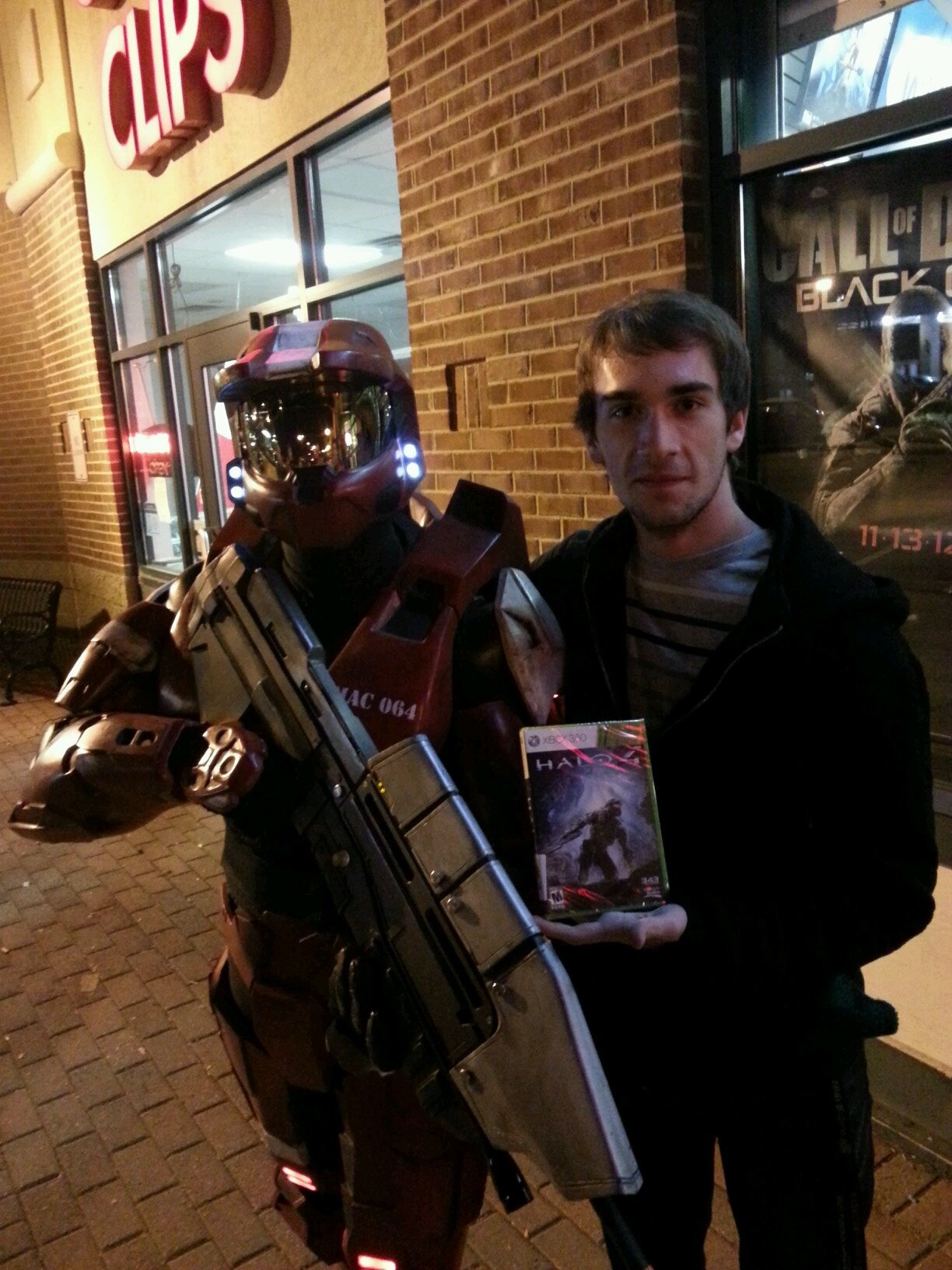 _ntrst's profile picture. Aspiring professional counterstirke player / overall gamer