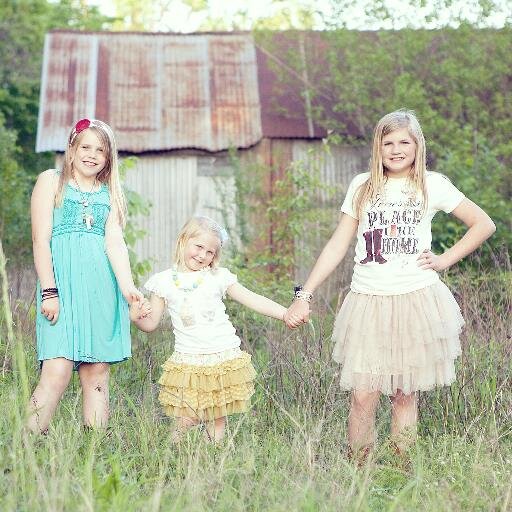 3kayanns's profile picture. Princess of THE KING, wife to my love, and mommy to 3 girlz