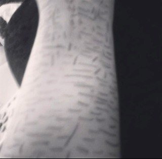 ~Im just slowly falling down and i dont think i can go up again~Im just worthless no one loves me or cares~