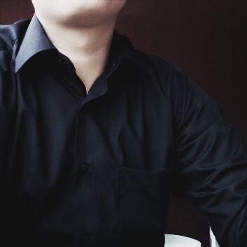 rasendrya_hunks's profile picture. act like a real guy.relationship? no, thanks.i have girlfriend that i love so much,lookin for manly  guys older than 22 yo to be travel mate and good friendship