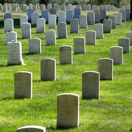 TombFinder uses web and mobile technologies to easily pinpoint your loved one’s grave and also celebrate their life online.