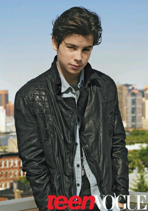 Max russo Here. 3rd child of Russo Family. Im 18 a Senior at Western High. last to graduate from there.Own Substation. Love Fam and friends.  love my bf Romeo.