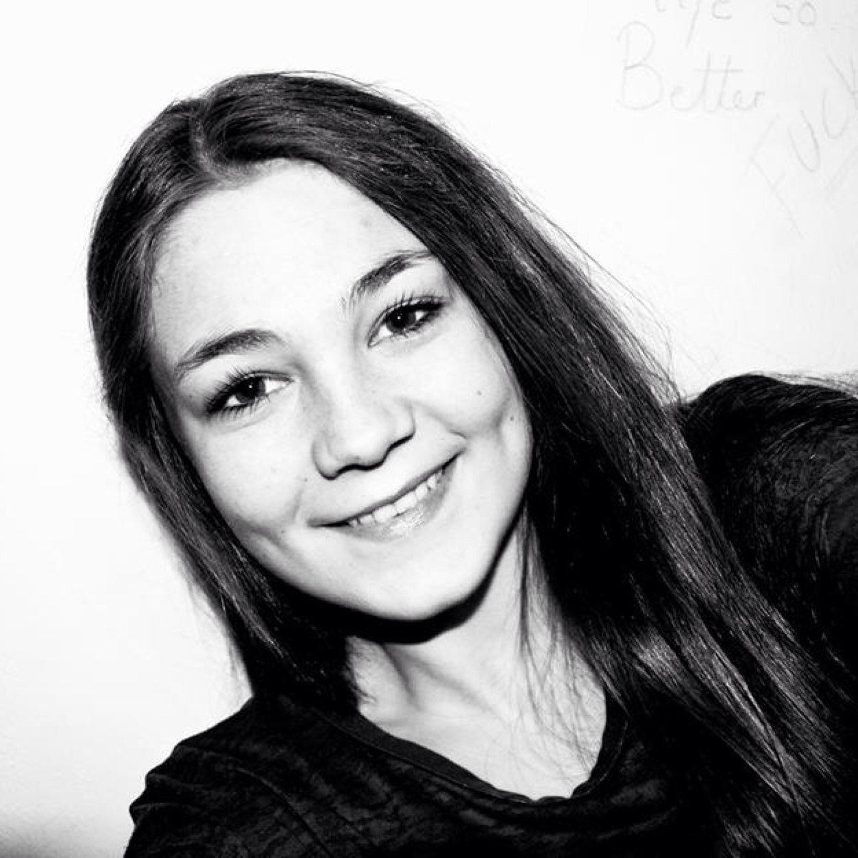 Danish  15  Emma  Tvd