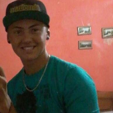 Sou o que Sou , Amo quem me Ama FODAM - SE os Outros ...