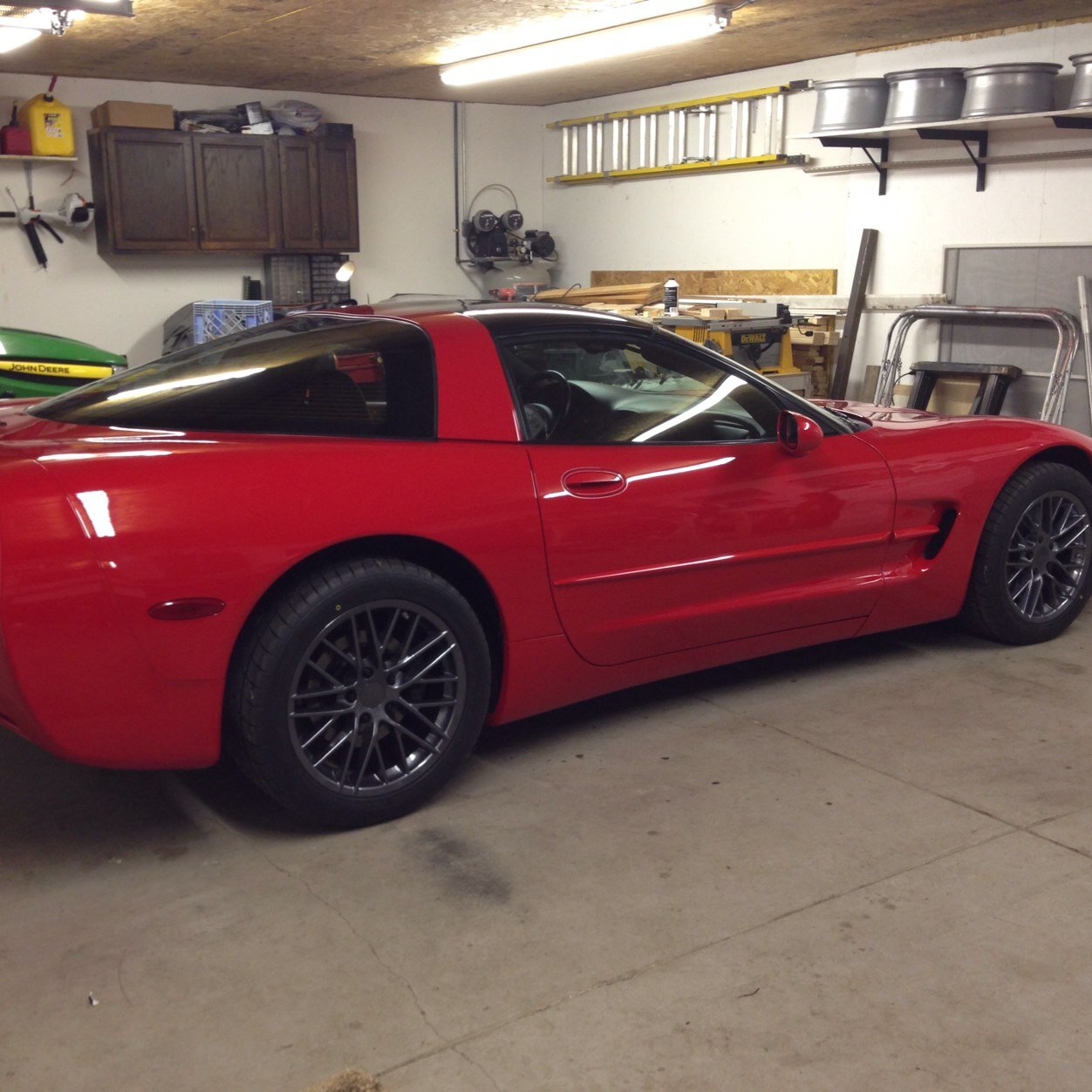 falze2001's profile picture. 