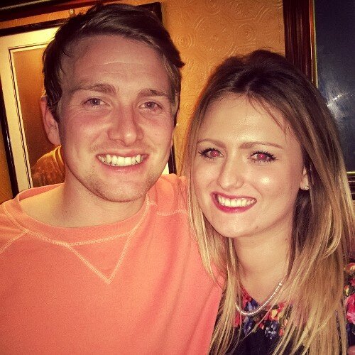 hollyjwarner's profile picture. 