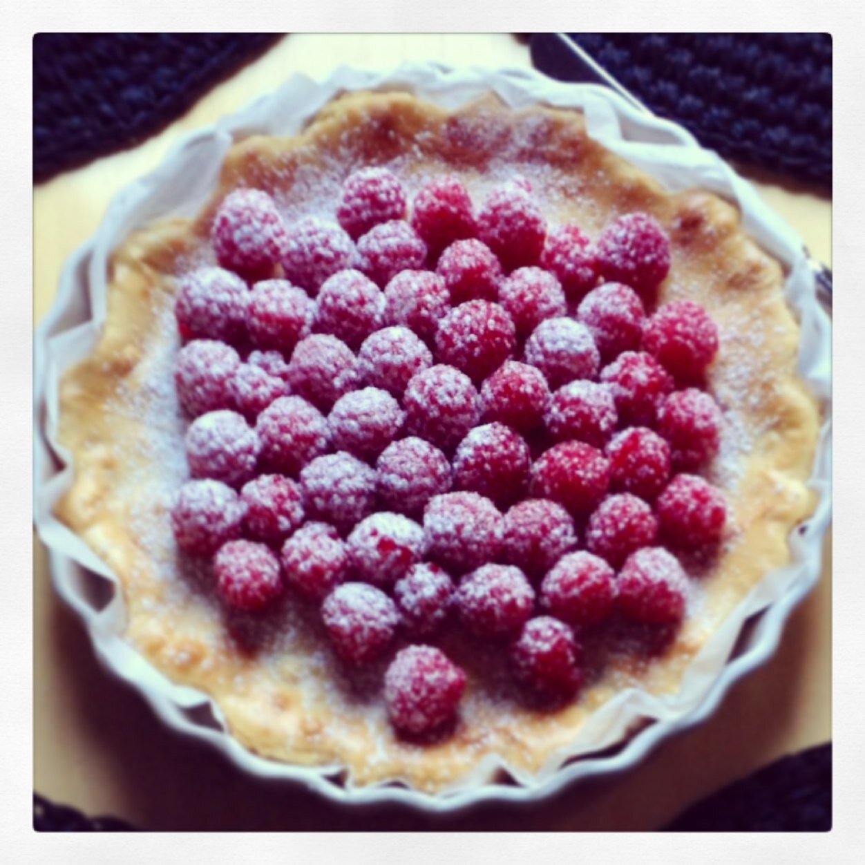 Viestijä, kielipoliisi ja kotikokki. Communicator, language police and amateur cook.