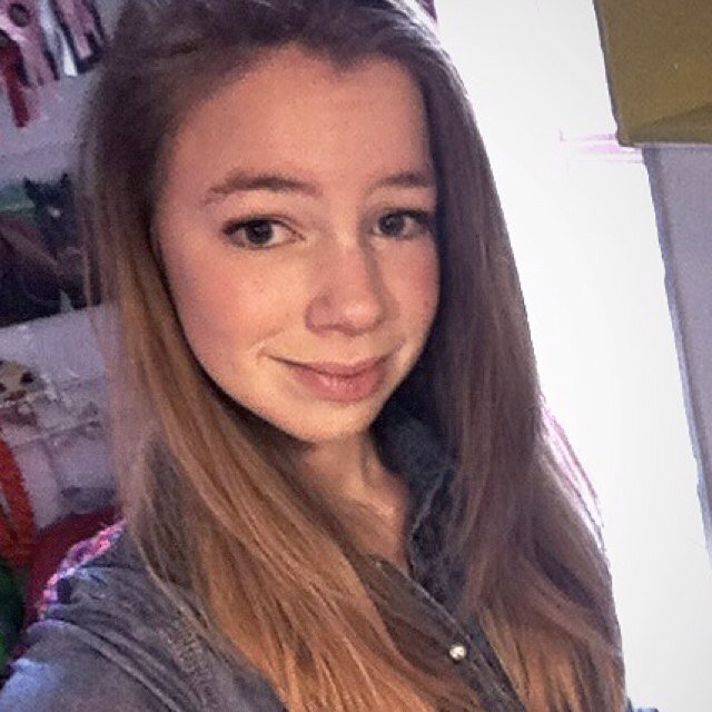 paardrijden,dansen, 1 tl/havo, eten, Roodenburg en dat soort dingen :)