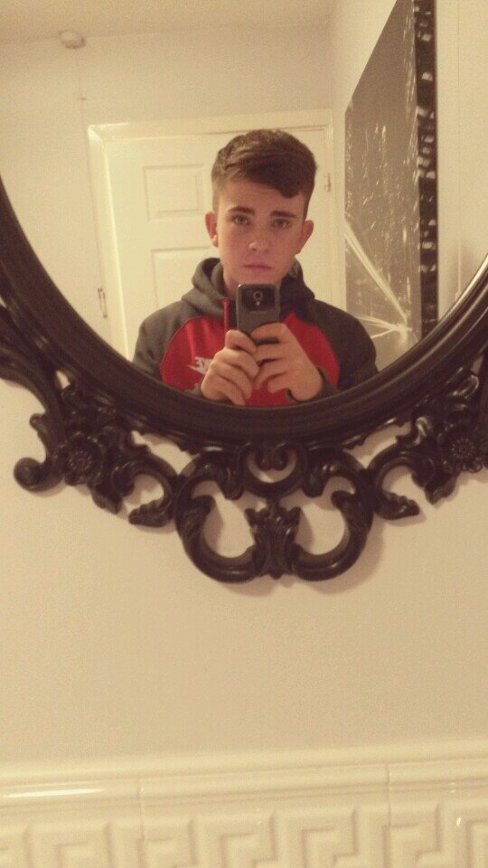 ComLethalbizzle's profile picture. 