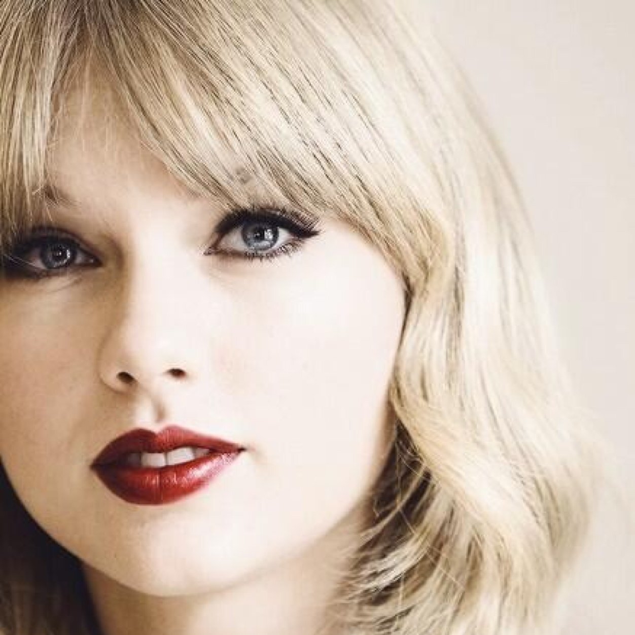 DONT FOLLOW This is a free follow from @RestlessSwift. Follow HIM for 20 more free follows.