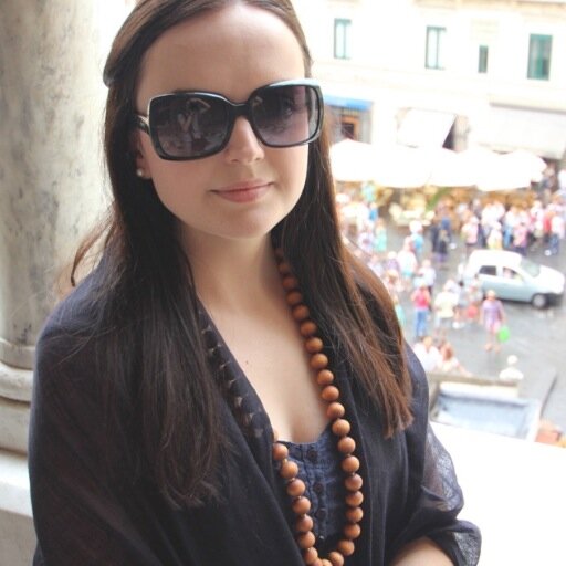 Lisa_JKing's profile picture. Wife, Mum and Freelance Marketing Consultant.