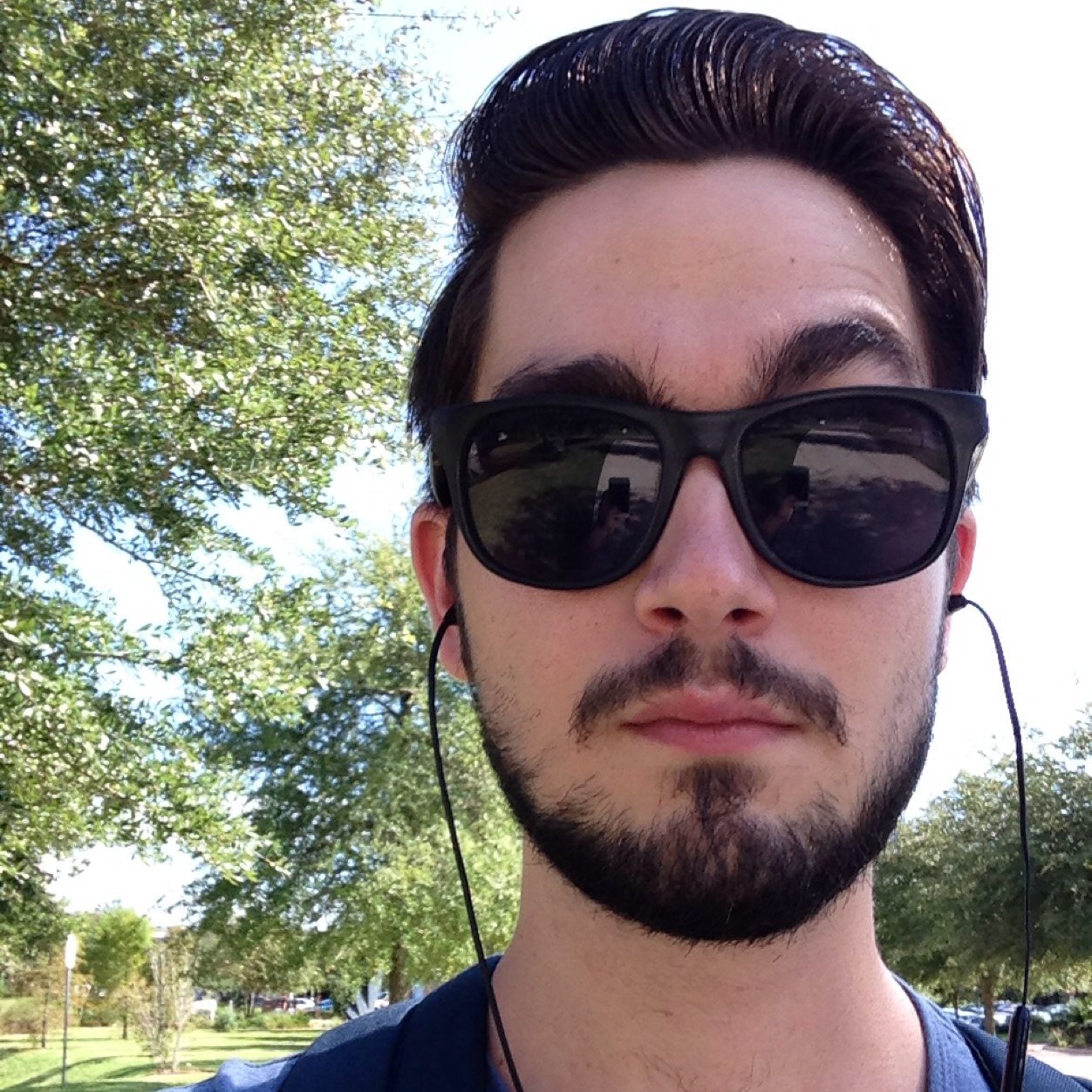 EthanMoews's profile picture. 