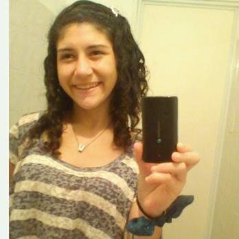 Nadie te puede quitar tus dolores, por eso no permitas que nadie robe tus momentos felices♥ ツ ʕ•ᴥ•ʔ