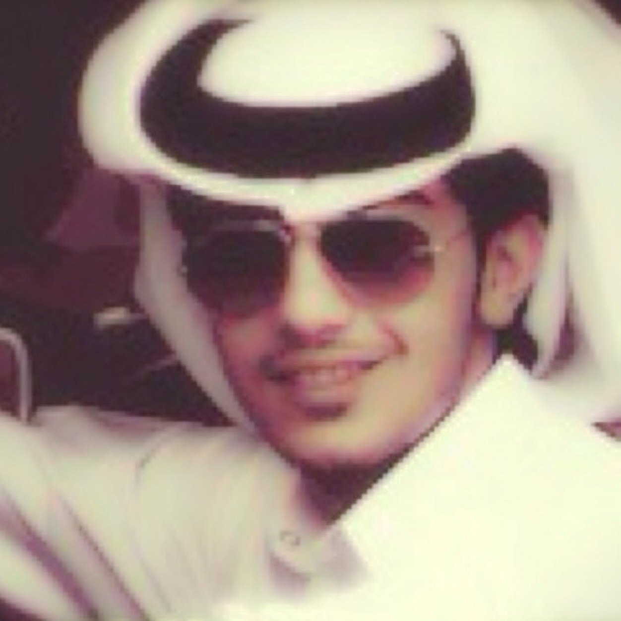 الوقت.. لامن تغير هذي فعوله.. إما لعب لعبته,,,,وإلا تحداني.. أبواب إمقفله::ودروب مجهوله وإذا تبي كل حاجه (لازم تعاني)