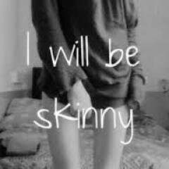 Mia3 . La comida es veneno y si es veneno porque la comemos?....  Gritos Silenciosos:3||Never! she is so skinny...«3 Cat~Sue~Deb•