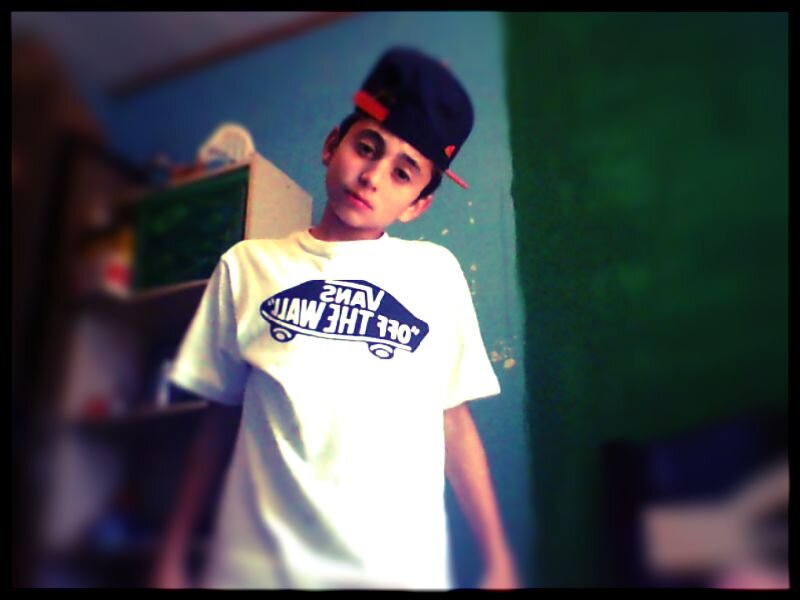 S2Mcs2's profile picture. Fiz esse Twitter para divulgar as minhas musicas ainda sou novato mais pretendo com o apoio  e a colaboração de vocês dar mais conhecimento as minhas musicas ♫♪