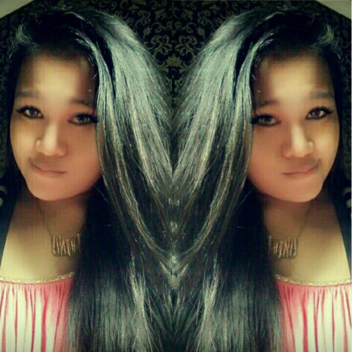 dinadrlyne's profile picture. 