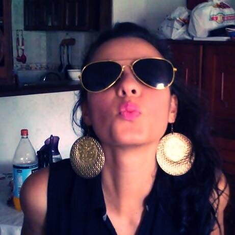 Paula Andrea Martinez :D Síguete a ti mismo, sino te perderás!