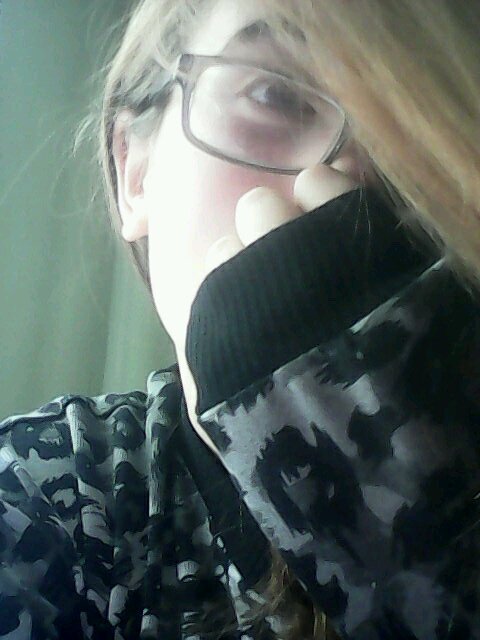 erm i like sleeping with sirens, pierce the veil, black veil brides, falling in reverse, etc i love kellin and vic (~^_^)~ #foreveralonelel