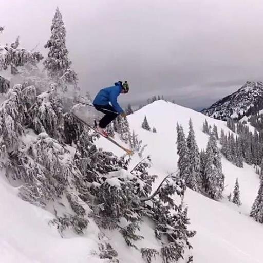 AlexBro38822728's profile picture. 