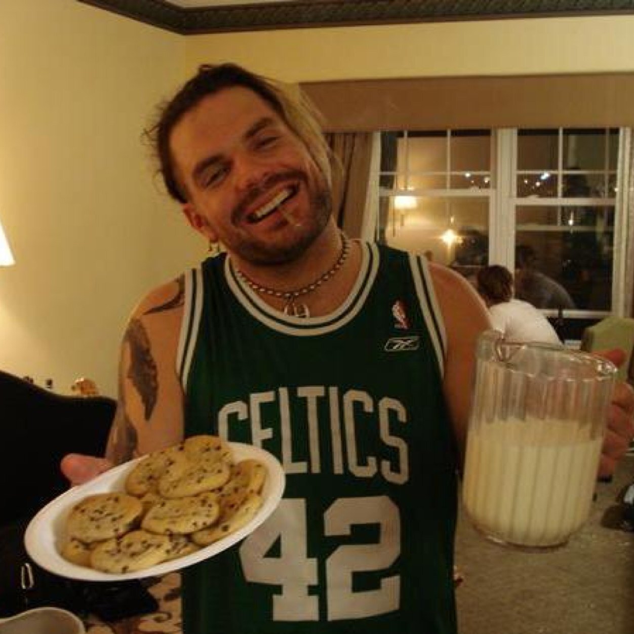 PotHeadHardy's profile picture. Famous superstar with a good path turned pot smokin' nigga on the streets.