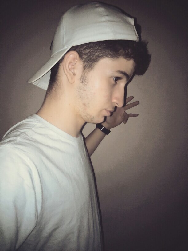 jfneto33's profile picture. Grow Up-:):-B