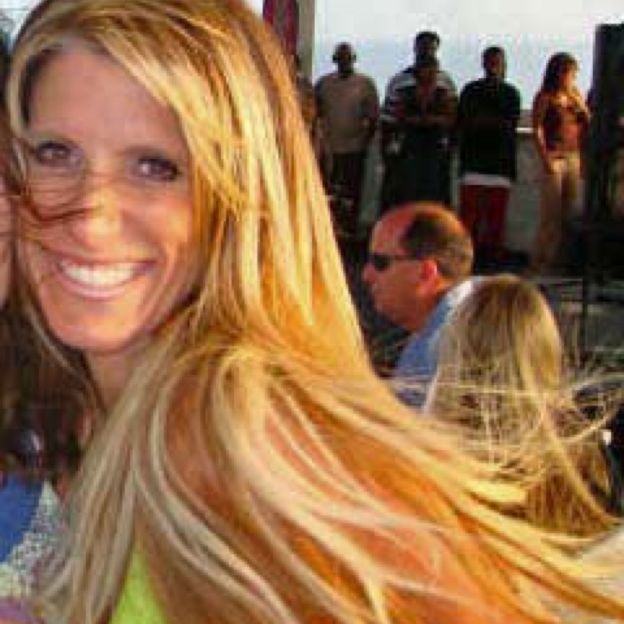 Dream as if you'll Live Forever! Live as if you'll Die tomorrow! Likes-Republicans/ Joel Osteen/All Music/Real People/ Dogs/Laughter/Picnics on the Bch/Romance
