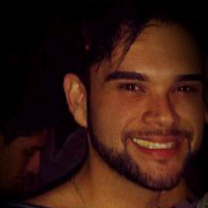 Alegre... Felizzz... Sincero... Amoroso...