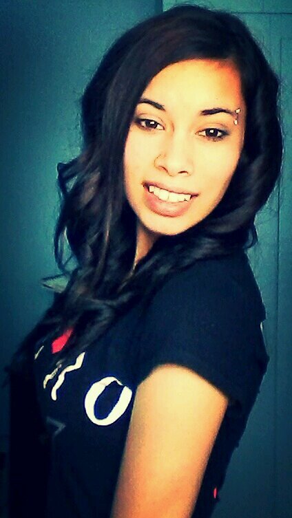 17 & :* follow my instagram *shelbyquinton* follows for follows:) taken I love you♡