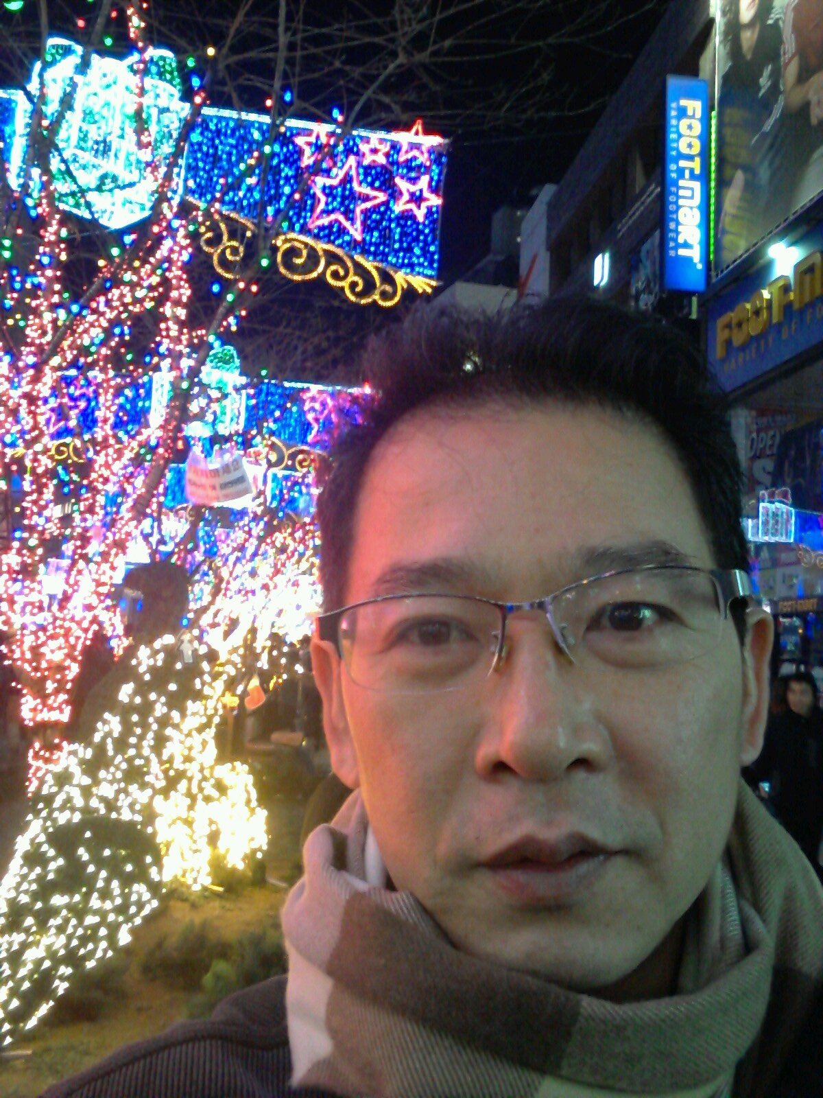 경제 민주화를 간절히 바라고 아이들 미래를 걱정하는 한가정의 가장