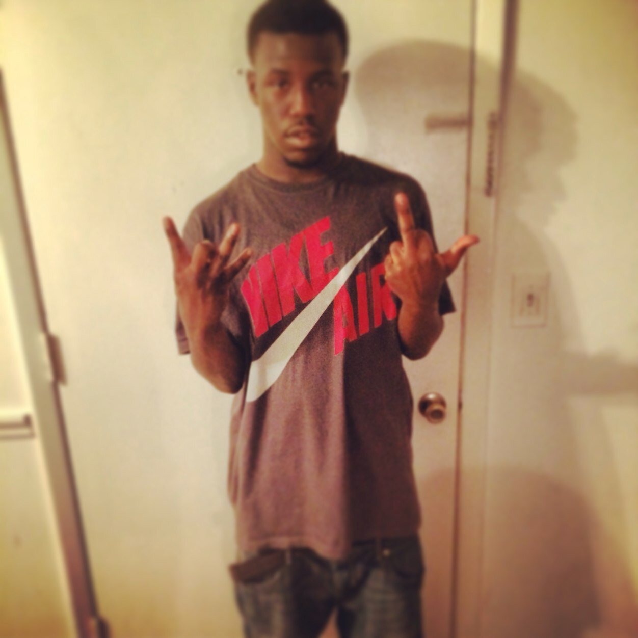 Fuck A Bio Rip All My Dawgs ...YALL AIN LIKE MEH DEN YALL AIN GONE LIKE MEH NOW