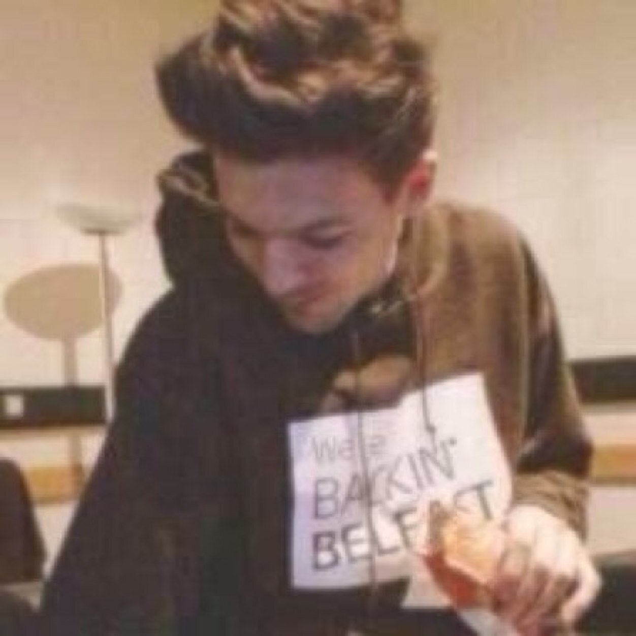 follow @peterpanftIou because she gave you a free follow so follow her and she will follow back if not just ask (: ily stay strong