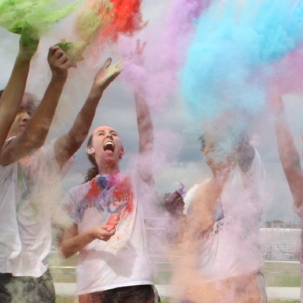 This is a run to raise money for a local food bank, Seeds of Hope. The race is April 19th at 8 a.m. at Newsome. Hope to see ya there! Instagram:@coloryoureggrun