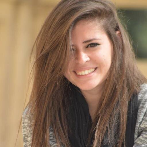 Hiiiiii,i'm 18 #Stalker  #NotreDamer #Squash #Dogs #1D #EdSheeran  -instagram: SandySamehx   ♥   عاشقة للجيللى كولا